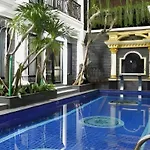 S&F Residence Kemang Jakarta